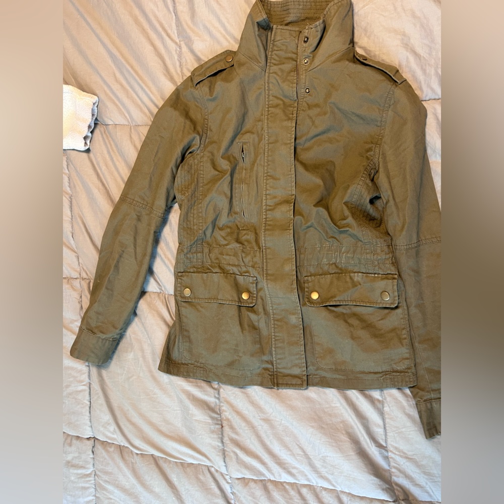 Women’s army green utility jacket